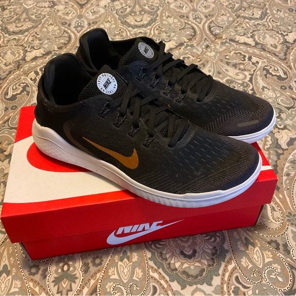 NWT Nike Free RN 2018 Black Metallic Gold Running Shoes Women’s Sz 8.5 - Picture 6 of 13